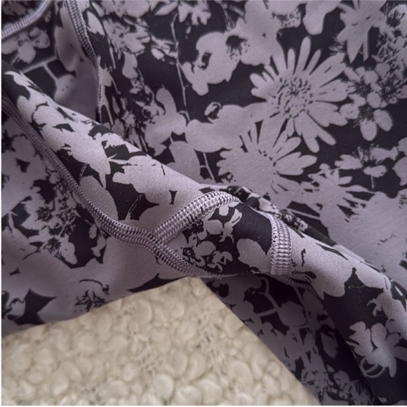 Lululemon | In Movement | Crop | *Everlux - Picture 14 of 17